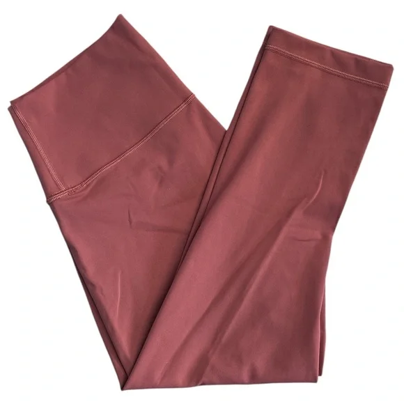 Lululemon Wunder Under Crop (Hi-Rise) *Full-On Luxtreme 21" in So Merlot Size 8 - Picture 5 of 12